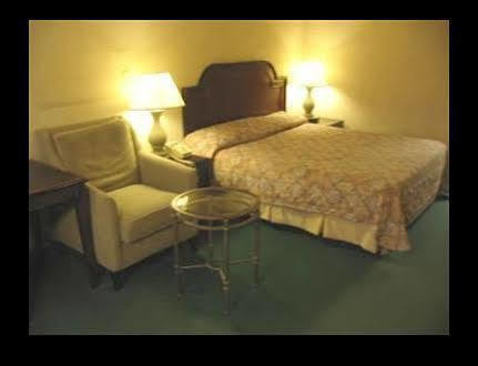 Super 9 Motel Troy Esterno foto